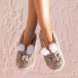 New Faceplant Dreams Snuggle Bunny Footsies